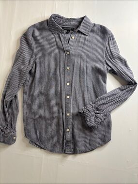 Banana Republic Women's Gray and White Striped Button-Down Shirt -478sku
